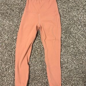 Lululemon - Pink High-Waisted capri Leggings